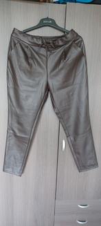 Nieuwe leatherlook broek maat xl, Kleding | Dames, Broeken en Pantalons, Nieuw, Ophalen of Verzenden, Bruin, Maat 46/48 (XL) of groter