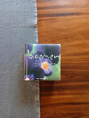 Dulevant- Bloemen Flowers beschikbaar voor biedingen