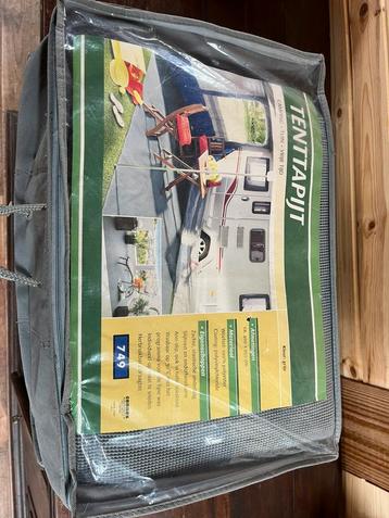 Tenttapijt beschikbaar voor biedingen