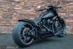 Harley-Davidson FXSB Softail Breakout 103 Blacked-out, 1690 cc, Info@harley-davidson.com, Chopper, Bedrijf