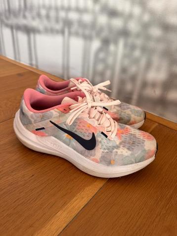 Kinder schoenen  beschikbaar voor biedingen