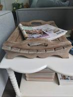Oude brocante houten lectuurbak dienblad krantenmand. 32X43., Huis en Inrichting, Woonaccessoires | Krantenbakken en Lectuurbakken