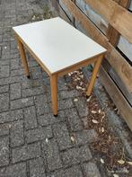 kindertafeltje, Ophalen, Gebruikt