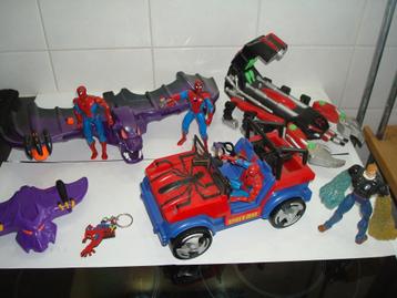 MARVEL LOT -SPIDERMAN + 2 COMPUTER SPELLETJES beschikbaar voor biedingen