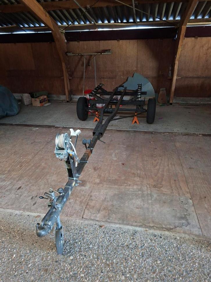 Boot trailer (tot en met 5,5 meter), Watersport en Boten, Bootonderdelen, Zo goed als nieuw, Overige typen, Motorboot, Ophalen