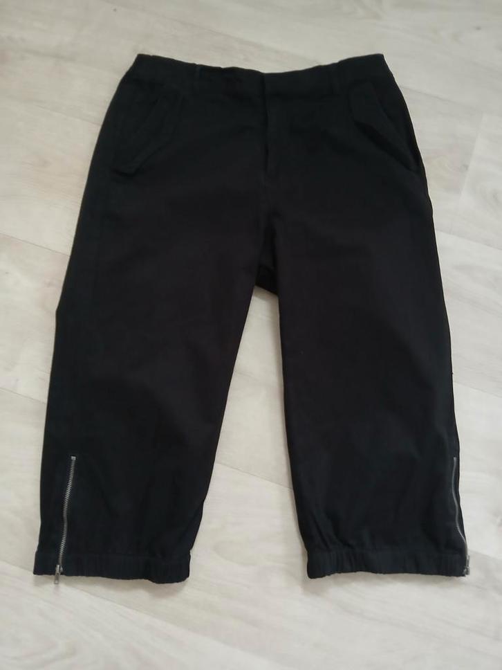 Zwarte Vero Moda capri,  maat M, Kleding | Dames, Broeken en Pantalons, Zo goed als nieuw, Zwart, Ophalen of Verzenden