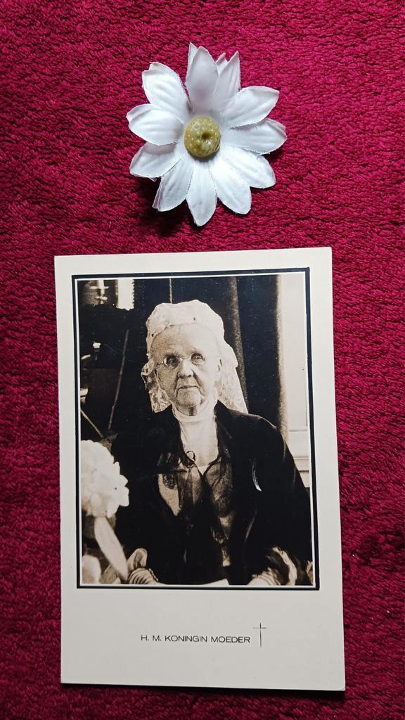 Kaart tgv rouw/overlijden koningin Emma, Verzamelen, Ansichtkaarten | Themakaarten, 1920 tot 1940, Politiek en Historie, Verzenden