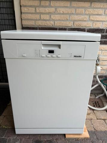 Miele vaatwasser uitbouw  beschikbaar voor biedingen