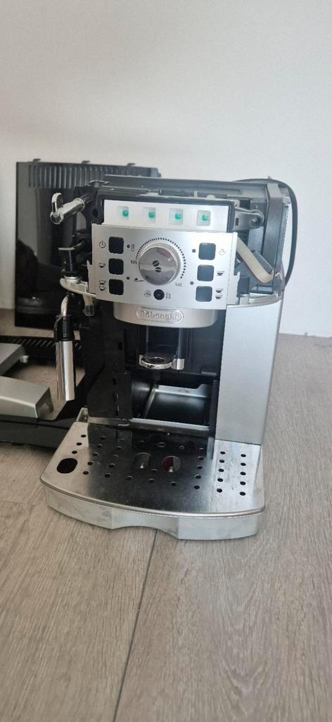 Delonghi Magnifica S - Onderdelen, Witgoed en Apparatuur, Koffiezetapparaten, Niet werkend, Koffiebonen, Espresso apparaat, Afneembaar waterreservoir