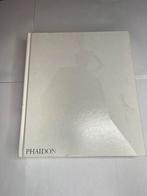 The Fashion Book - Phaidon, Ophalen of Verzenden, Gelezen, Overige typen