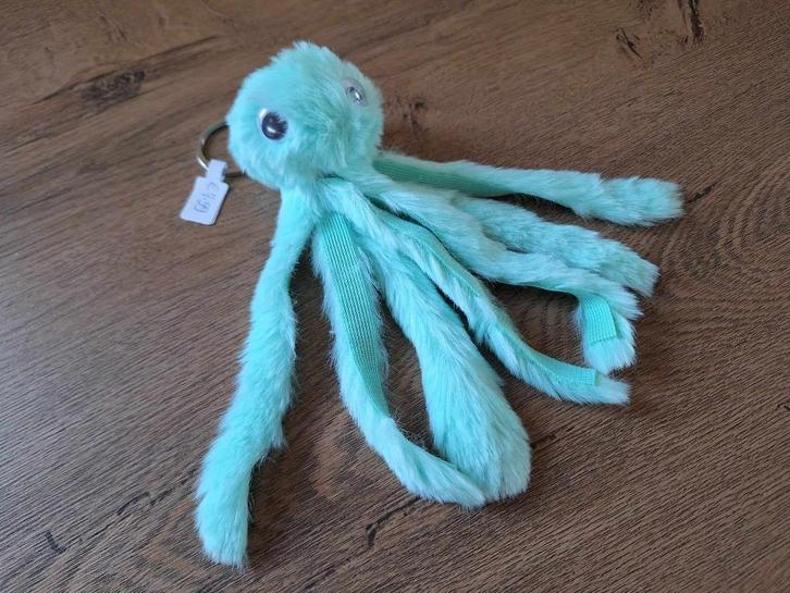 Tassenhanger : Pluizige Octopus Mintgroen !!, Verzamelen, Sleutelhangers, Nieuw, Knuffel of Figuurtje, Ophalen of Verzenden