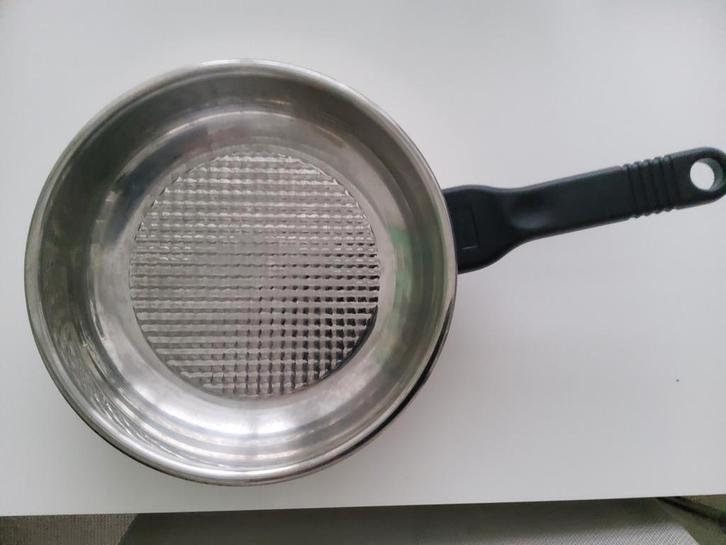 FISSLER CookStar 5102 SS 18-10 koekenpan  koekepan, Huis en Inrichting, Keuken | Potten en Pannen, Gebruikt, Koekenpan of Braadpan