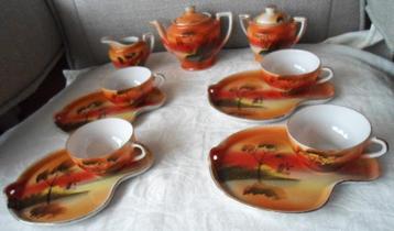 Oud Japans (Kinder)Servies. Eierschaal porselein. 13-delig. beschikbaar voor biedingen