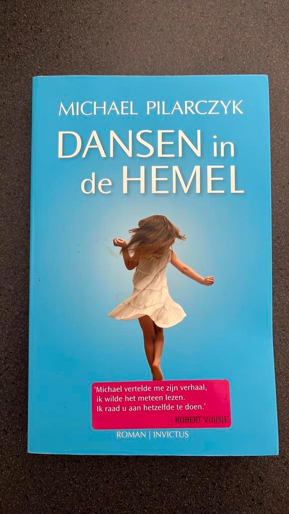 Michael Pilarczyk - Dansen in de hemel, Boeken, Literatuur, Zo goed als nieuw, Ophalen of Verzenden