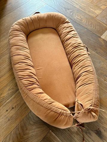 Baby nest – ideaal voor slapen, spelen of tummy time beschikbaar voor biedingen