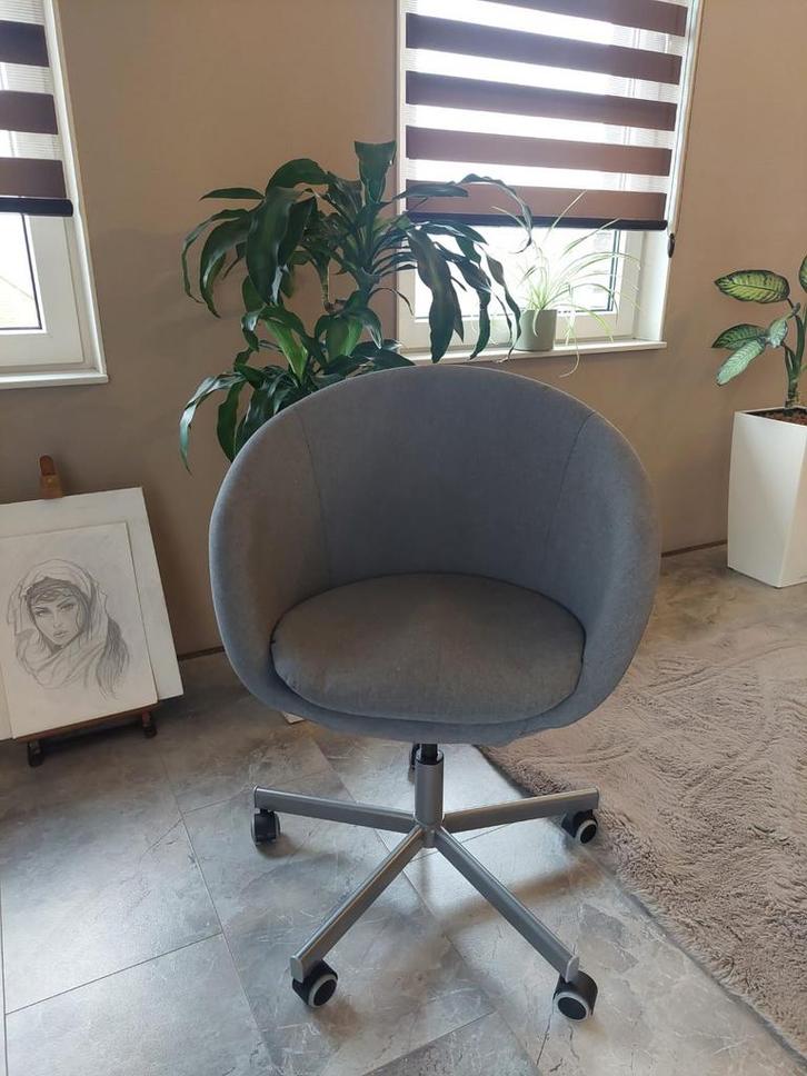 Bureaustoel Skruvsta te koop!, Huis en Inrichting, Bureaustoelen, Zo goed als nieuw, Bureaustoel, Grijs, Ergonomisch, Ophalen of Verzenden