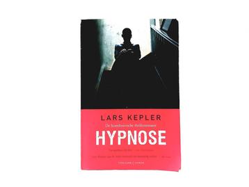Lars Kepler - Hypnose beschikbaar voor biedingen