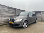 Volkswagen Touran 1.4 TSI Trendline Automaat-CruisC-Stoelvw-, Auto's, Stof, Gebruikt, 4 cilinders, Bedrijf