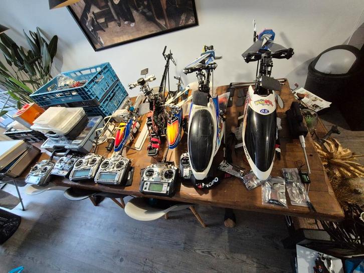 5 brandstof helikopters met super veel onderdelen en meer, Hobby en Vrije tijd, Modelbouw | Radiografisch | Helikopters en Quadcopters