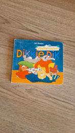 2 dikkie dik boekjes + gratis elmo en de oppas stripje, Ophalen, Zo goed als nieuw