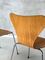 Fritz Hansen vlinderstoelen Jacobsen vintage prijs p/stuk, Metaal, Twee, Gebruikt, Vintage