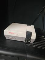 Nintendo NES Mini + 2 controllers, Spelcomputers en Games, Spelcomputers | Nintendo NES, Met 2 controllers, Ophalen of Verzenden
