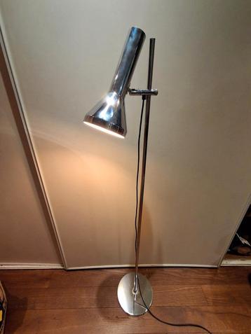 Design klassieker: Philips staande lamp in chroom (ca. 1970’ beschikbaar voor biedingen