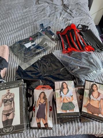Lingerie Partij - Diverse Stijlen beschikbaar voor biedingen