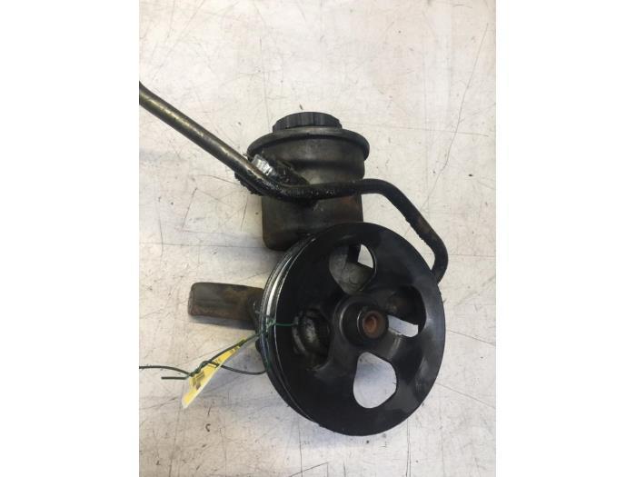 Stuurbekrachtiging Pomp van een Toyota Yaris, Auto-onderdelen, Besturing, Toyota, Gebruikt, 3 maanden garantie, Ophalen of Verzenden