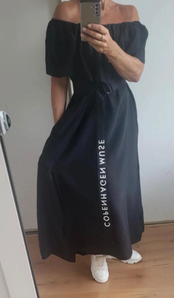 Copenhagen muse jurk nieuw niet gedragen, Kleding | Dames, Jurken, Nieuw, Maat 36 (S), Zwart, Onder de knie, Ophalen of Verzenden