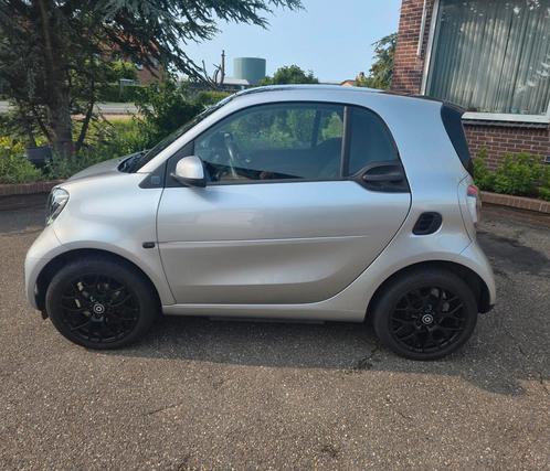 Smart ForTwo EQ comfort luxe  82 pk Panoramadak carplay, Auto's, Smart, Particulier, ForTwo, Achteruitrijcamera, Adaptieve lichten