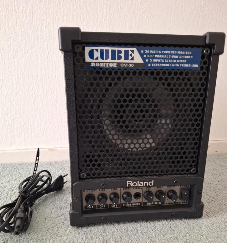 Roland CM-30 Cube Monitor, Muziek en Instrumenten, Versterkers | Keyboard, Monitor en PA, Zo goed als nieuw, Keyboardversterker