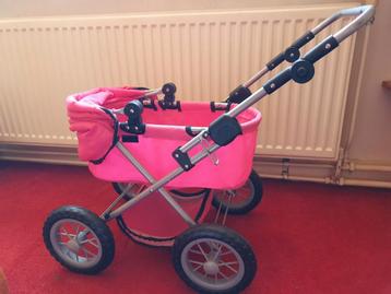 Leuke roze poppenwagen  beschikbaar voor biedingen