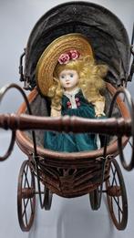 Oude poppenwagen, Antiek en Kunst, Antiek | Speelgoed, Ophalen of Verzenden
