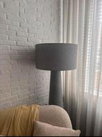 Grijze vloerlamp van kwantum (Pandia), Huis en Inrichting, Rond, Ophalen of Verzenden, Zo goed als nieuw, 50 cm of meer