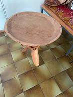 Houten Bijzettafel met Uniek Onderstel uit een stuk, Ophalen