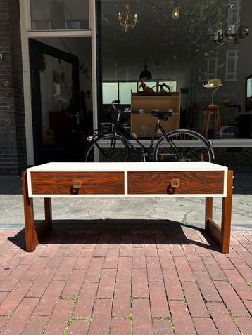 Vintage low board, ladekast, dressoir, retro tv-meubel beschikbaar voor biedingen