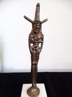 Bronzen beeldje op marmer basement, Ophalen of Verzenden