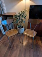 Twee dezelfde bruine formica stoelen vintage, Ophalen, Bruin, Vintage, Twee