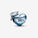 Pandora afstudeerbedel 2023 Blauw Hart met afstudeerhoedje, Sieraden, Tassen en Uiterlijk, Bedels, Nieuw, Pandora, 1 bedel, Ophalen of Verzenden