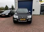 Mitsubishi Pajero 3.2 DI-D Instyle AUTOMAAT!, Auto's, Mitsubishi, Automaat, Euro 5, Gebruikt, Zwart