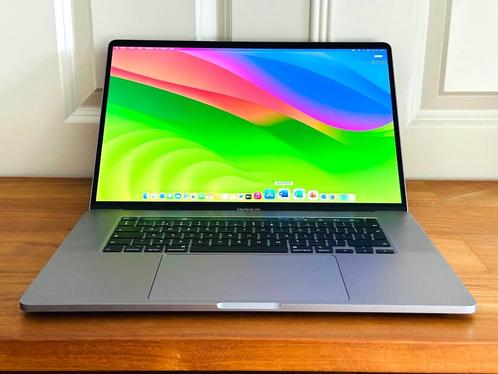 MacBook Pro 16 inch i9 2,3 GHz 16GB Ram 1TB SSD + EXTRA'S, Computers en Software, Apple Macbooks, Zo goed als nieuw, MacBook Pro