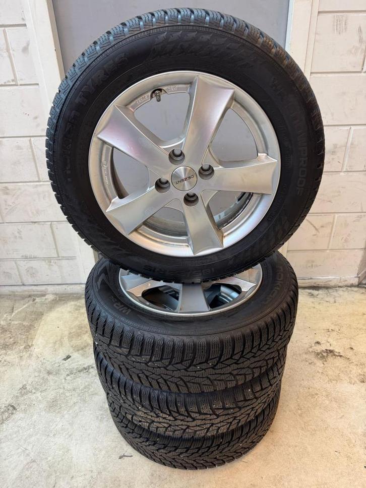 Winterbanden Suzuki Swift | 185/65 R15 | Lichtmetalen velgen, Auto-onderdelen, Banden en Velgen, Band(en), Zomerbanden, 15 inch