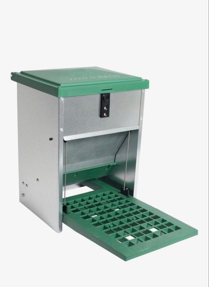 Nieuwe Voersilo / voerautomaat / trapbak Feed o Matic, Dieren en Toebehoren, Pluimvee, Kip, Vrouwelijk