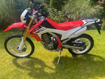Honda crf250L (zeer mooi) beschikbaar voor biedingen
