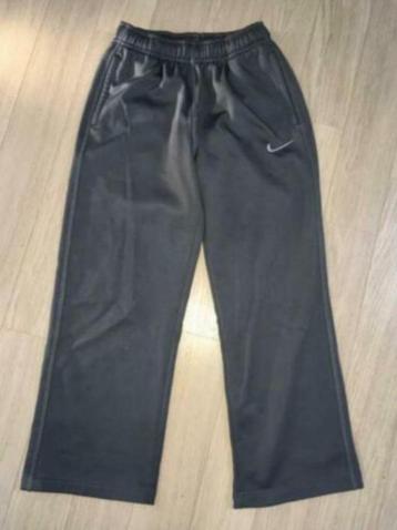 NIKE grijze trainingsbroek broek , maat 140 146 beschikbaar voor biedingen