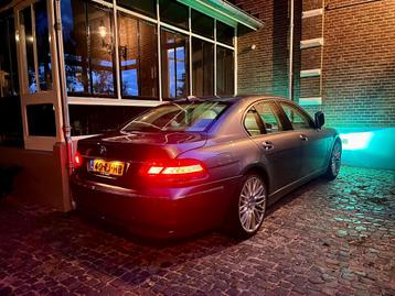BMW 7-Serie 4.0 I 740 AUT 2005 Grijs;; 20 INCH;  beschikbaar voor biedingen
