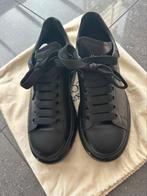 Alexander McQueen, Ophalen of Verzenden, Zo goed als nieuw, Zwart, Sneakers of Gympen