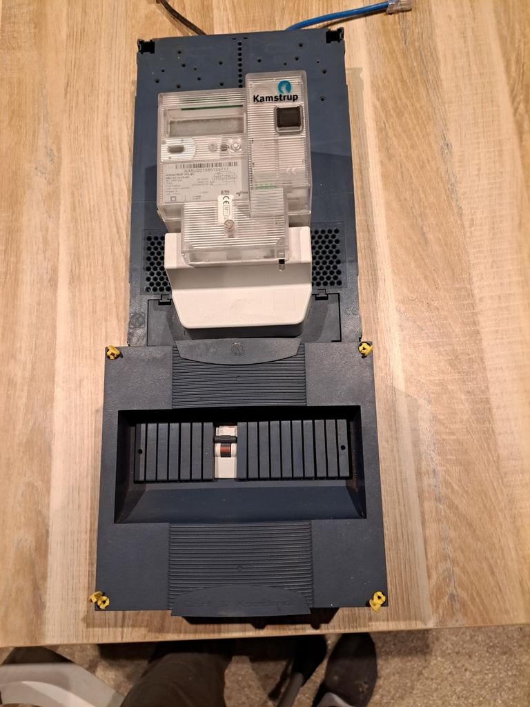 1 fase KWH meter met bord en hoofdschakelaar 40 A, Ophalen of Verzenden, Nieuw, Overige typen