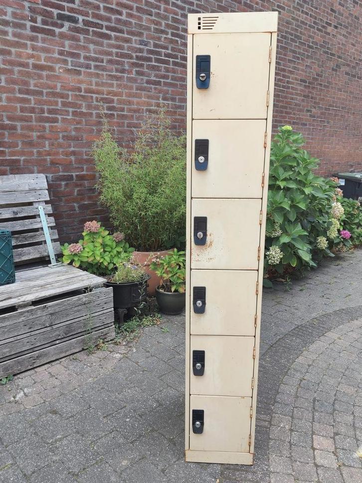 Vintage locker kast, Huis en Inrichting, Kasten | Lockerkasten, Gebruikt, Ophalen